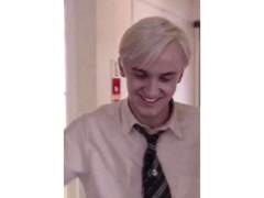 외전 🌻《새어 나오는 웃음》