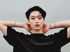 티 안 나게 봤어야지 上