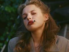 얼룩져버린 트로피컬 빛