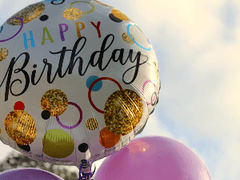 눈을 왜 그렇게 떠 (끝)