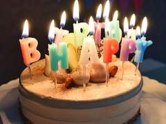 아저씨, 생일 축하해요.