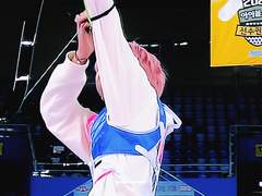 세자 곁에 남기 vs 도망치기 ++