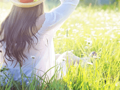 청량한 날씨와 소녀의 웃음