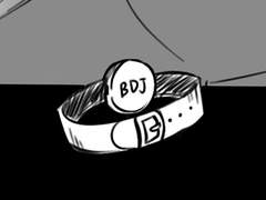 둘 중에 하나만 골라