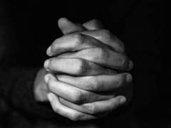 아무것도 이야기 하지 않고