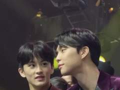 뒤죽박죽 우당탕탕 회의에 참석하실래요?