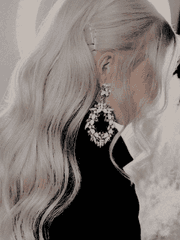 𝑲𝒂𝒍𝒍𝒆𝒏 𝑭𝒂𝒎𝒊𝒍𝒚