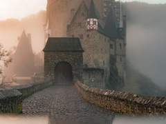 용은 기다린다.