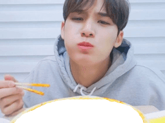 세븐틴 와앙/먹짱/예절 포카 도안 공유(민규&호시)