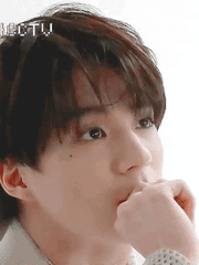 님들 나 두고 뭐해요_사랑 싸움?