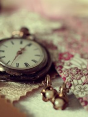 시간의 틈새 속에서 AU