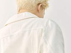 겨우 뒷모습일 뿐인데