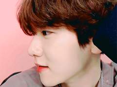 모순적인 변백현 ++