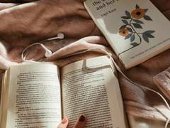 [이 나린, 18세, 여성]