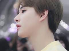 That’s my sweater!