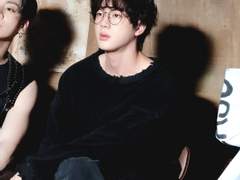 저기요, 혹시 라이타 있어요? Spin off