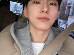 넌 나 어디 보고 만나?