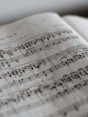 1st Single Album "Between Us" (2021.11.)