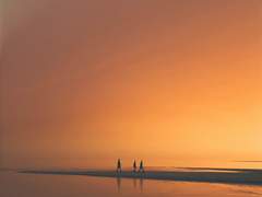 어울리지 않는 사람