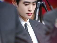 아니 우리오빠 친구 중에 조금 무서운 오빠가 있거든?_14