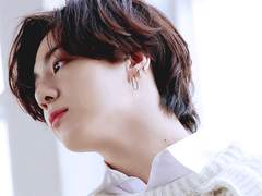 [국뷔] 종이에 베인 손 끝은