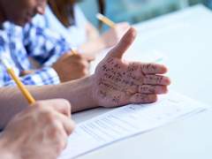 A killifish cloud the whole river