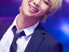 무뚝뚝한 조직 보스가 알고 보니 애 아빠