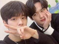 집에 돌아가면 남편이 죽은척 하고 있습니다 [가관즈]