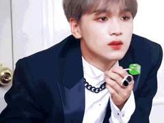 연하 박지성 vs 연상 이동혁