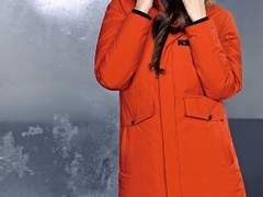 빨간색 패딩/이도은