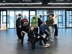 NCT U 엔시티 U ’Universe (Let’s Play Ball)’ Dance Practice