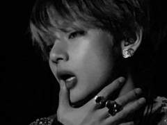 뱀파이어에게 물리면 어떻게 되는지 알아? (01)