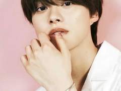 쟈니스 소속의 7인조 일본 보이그룹 나니와 단시의 리더, 메인보컬, 메인댄서 팔방미인 오오하시 카즈야 사주 풀이 大橋和也