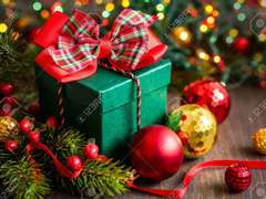 크리스마스를 대하는 커플들의 반응 고르기