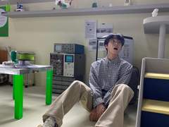 히얼 아이 엠 10