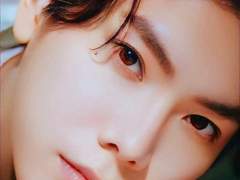 YU 양위텅 생일 축하 사진들