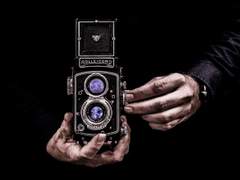 [성식은창] 그의 필름은 흑백이었다