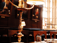 머리가 달렸으니,