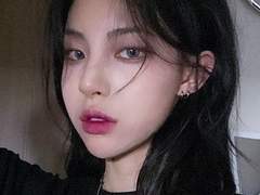 자기야 , 지금 키스해줘 나에게 . [ 家 ]