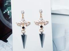 암흑기사 귀걸이