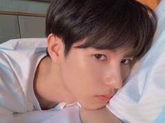 황인준 옆에는 ?