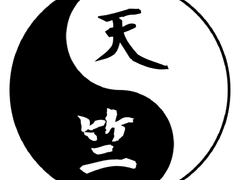 도리벤 배경화면 천축 특공복 자수+로고ver.