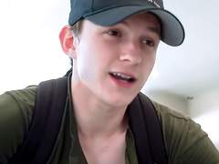 그 톰인지 뭔지 걔 만나고 나서 완-전 외박에 미친 애 같아