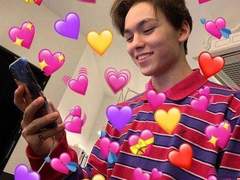 밈에 절은 사이버친구가 이렇게 미인이어도 되는 거임? 국밥도?