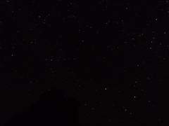 닿을 수 없는 곳에서,