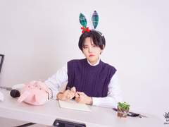 [220127] 데뷔 못 하면 죽는 병 걸림 : 김래빈