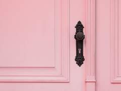 사랑하지 않는 사이