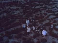 District 9: 경계 밖으로