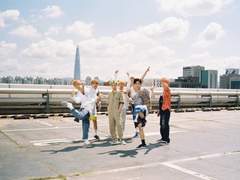 좀비물인데요, 개그입니다