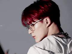 흰 수트 제노X검은 수트 여주